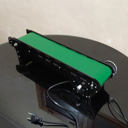 Automated conveyer belt system for material handling